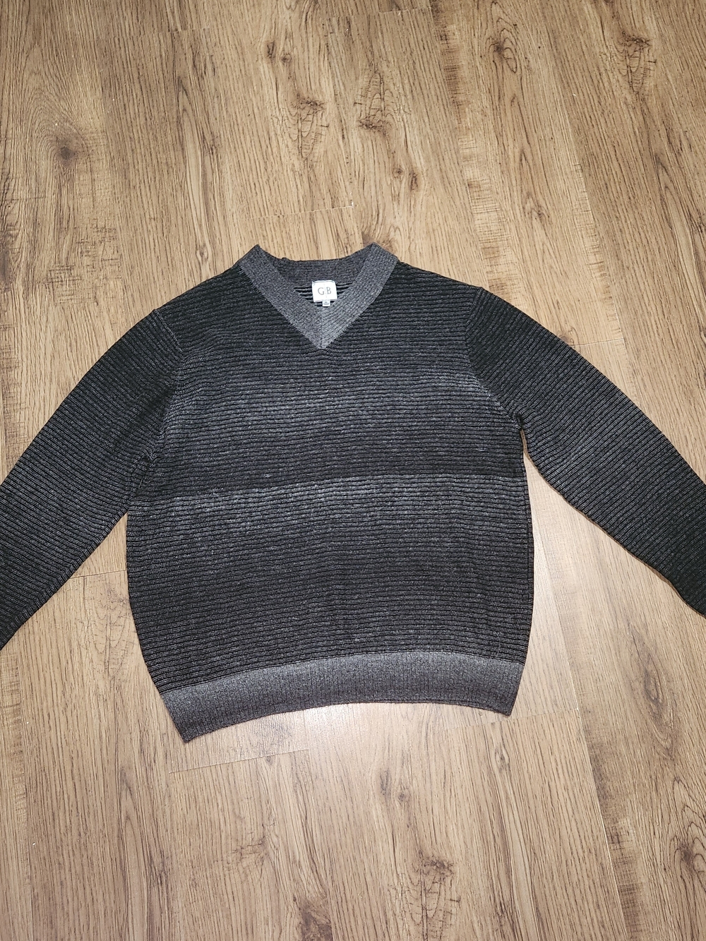 Geoffrey Beene Men's Dark Gray Ribbed V-Neck Sweater